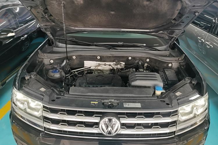 Used Volkswagen Teramont 2017 330TSI Two-Wheel-Drive Comfort Edition Engine Bay