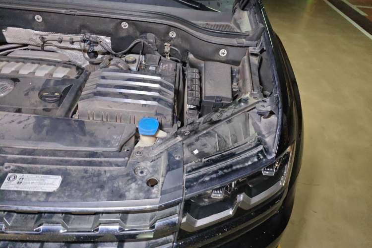 Used Volkswagen Teramont 2017 530 V6 Four-Wheel Drive Luxury Edition Engine Bay Left