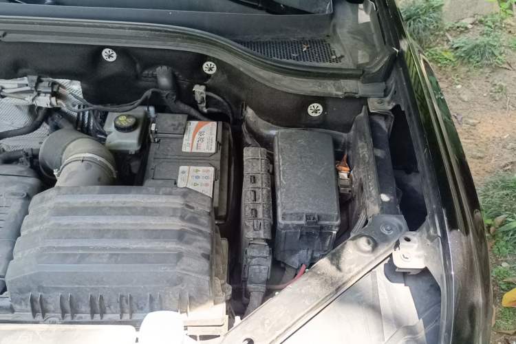 Used Volkswagen Teramont 2017 380TSI Four-Wheel Drive Luxury Edition Engine Bay Left