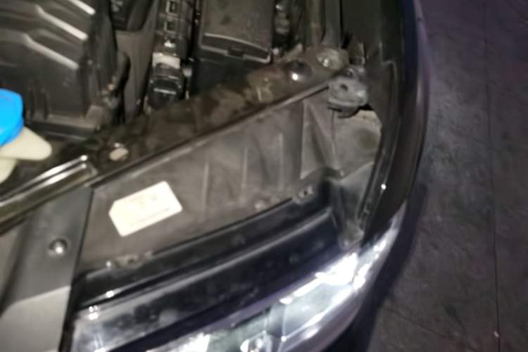Used Volkswagen Teramont 2017 380TSI Four-Wheel Drive Luxury Edition Engine Bay Left