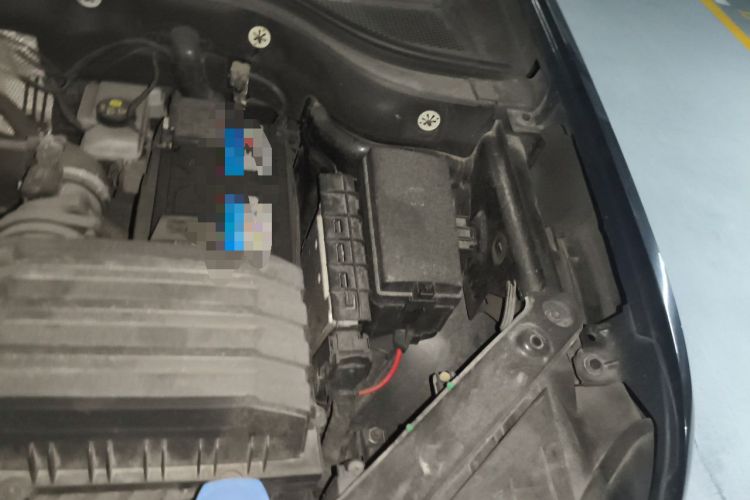 Used Volkswagen Teramont 2017 330TSI Two-Wheel-Drive Luxury Edition Engine Bay Left