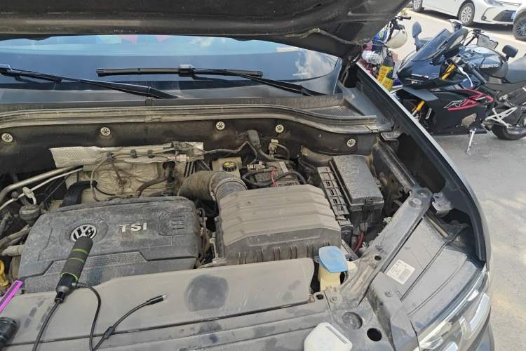 Used Volkswagen Teramont 2017 380TSI Four-Wheel Drive Flagship Edition Engine Bay Left