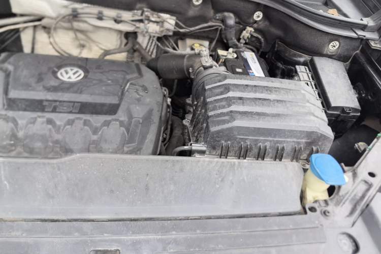 Used Volkswagen Teramont 2017 330TSI Two-Wheel-Drive Luxury Edition Engine Bay Left