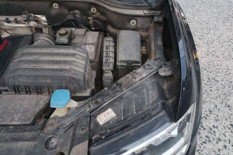 Used Volkswagen Teramont 2017 380TSI Four-Wheel Drive Luxury Edition Engine Bay Left