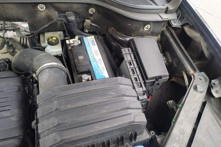 Used Volkswagen Teramont 2017 380TSI Four-Wheel Drive Comfort Edition Engine Bay Left