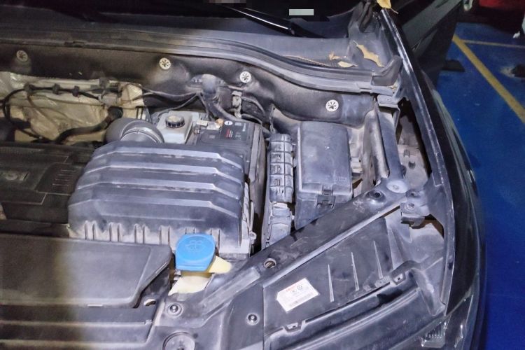 Used Volkswagen Teramont 2017 380TSI Four-Wheel Drive Comfort Edition Engine Bay Left