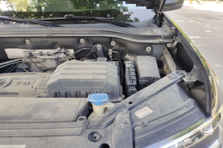 Used Volkswagen Teramont 2017 380TSI Four-Wheel Drive Luxury Edition Engine Bay Left