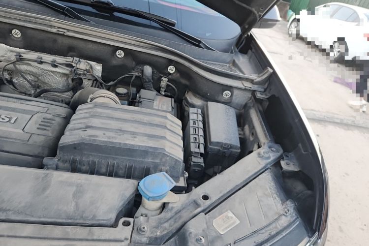 Used Volkswagen Teramont 2017 380TSI Four-Wheel Drive Luxury Edition Engine Bay Left