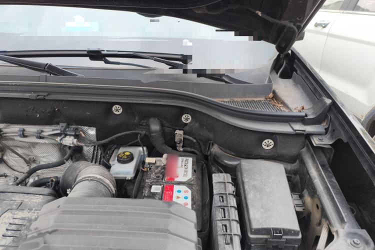 Used Volkswagen Teramont 2017 380TSI Four-Wheel Drive Luxury Edition Engine Bay Left