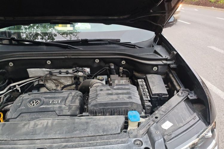 Used Volkswagen Teramont 2017 380TSI Four-Wheel Drive Luxury Edition Engine Bay Left