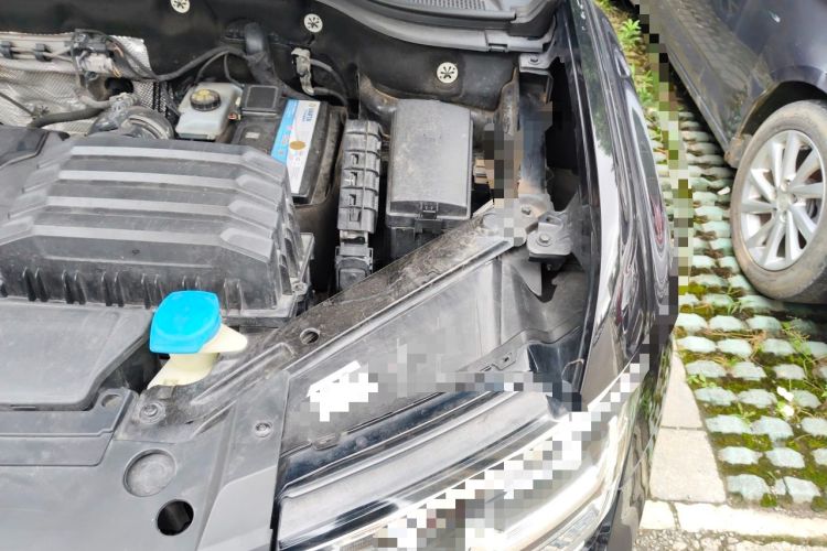 Used Volkswagen Teramont 2017 330TSI Two-Wheel-Drive Luxury Edition Engine Bay Left