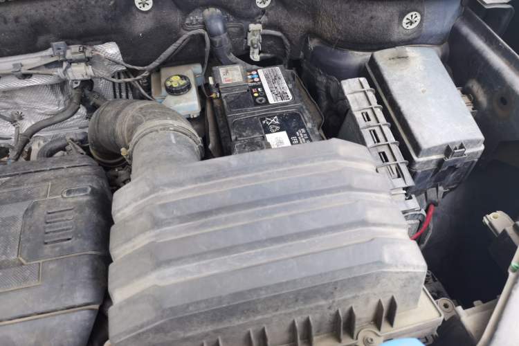 Used Volkswagen Teramont 2017 380TSI Four-Wheel Drive Luxury Edition Engine Bay Left