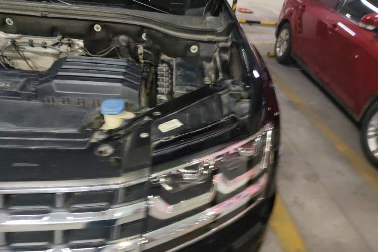 Used Volkswagen Teramont 2017 380TSI Four-Wheel Drive Comfort Edition Engine Bay Left