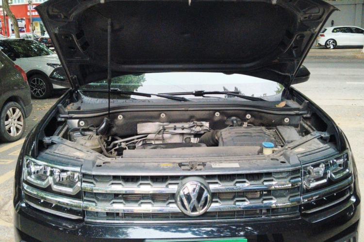 Used Volkswagen Teramont 2017 380TSI Four-Wheel Drive Luxury Edition Engine Bay