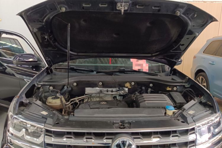 Used Volkswagen Teramont 2017 330TSI Two-Wheel-Drive Luxury Edition Engine Bay