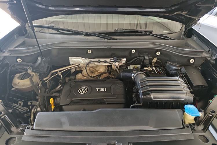 Used Volkswagen Teramont 2017 380TSI Four-Wheel Drive Luxury Edition Engine Bay