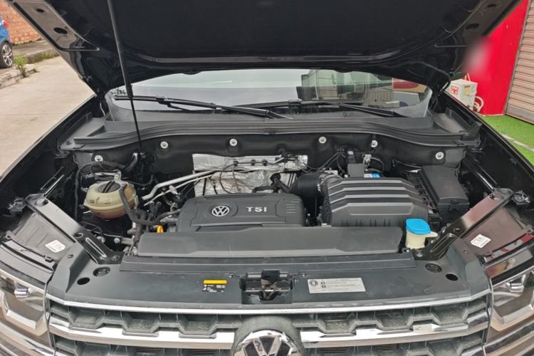Used Volkswagen Teramont 2017 380TSI Four-Wheel Drive Luxury Edition Engine Bay