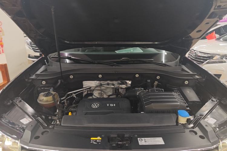 Used Volkswagen Teramont 2017 380TSI Four-Wheel Drive Luxury Edition Engine Bay