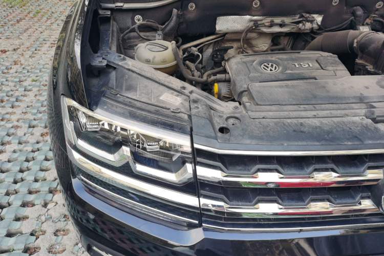 Used Volkswagen Teramont 2017 380TSI Four-Wheel Drive Luxury Edition Engine Bay Right