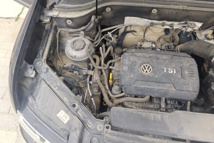 Used Volkswagen Teramont 2017 380TSI Four-Wheel Drive Luxury Edition Engine Bay Right