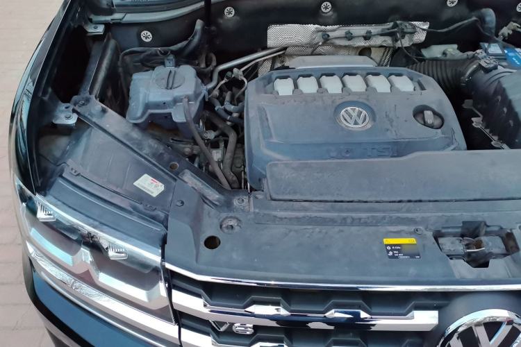 Used Volkswagen Teramont 2017 530 V6 Four-Wheel Drive Luxury Edition Engine Bay Right
