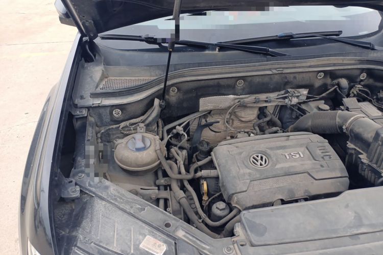 Used Volkswagen Teramont 2017 380TSI Four-Wheel Drive Luxury Edition Engine Bay Right