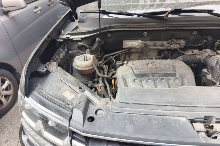 Used Volkswagen Teramont 2017 330TSI Two-Wheel-Drive Luxury Edition Engine Bay Right