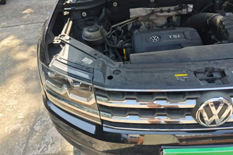 Used Volkswagen Teramont 2017 380TSI Four-Wheel Drive Luxury Edition Engine Bay Right