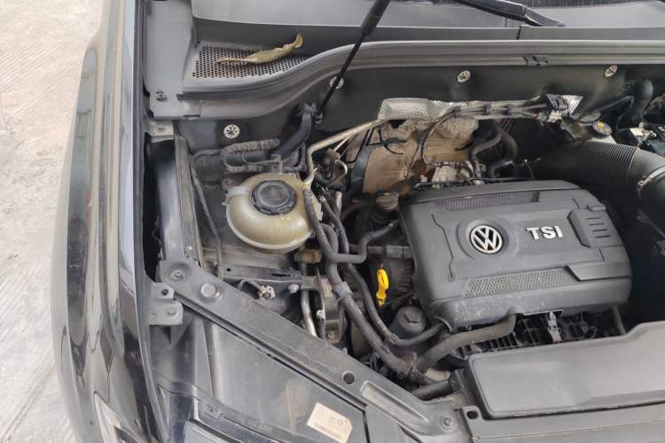 Used Volkswagen Teramont 2017 380TSI Four-Wheel Drive Luxury Edition Engine Bay Right