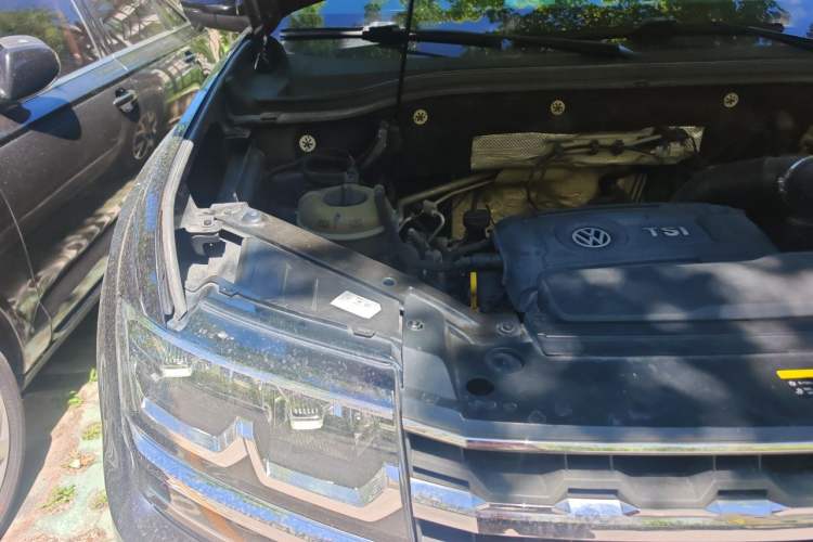 Used Volkswagen Teramont 2017 380TSI Four-Wheel Drive Luxury Edition Engine Bay Right