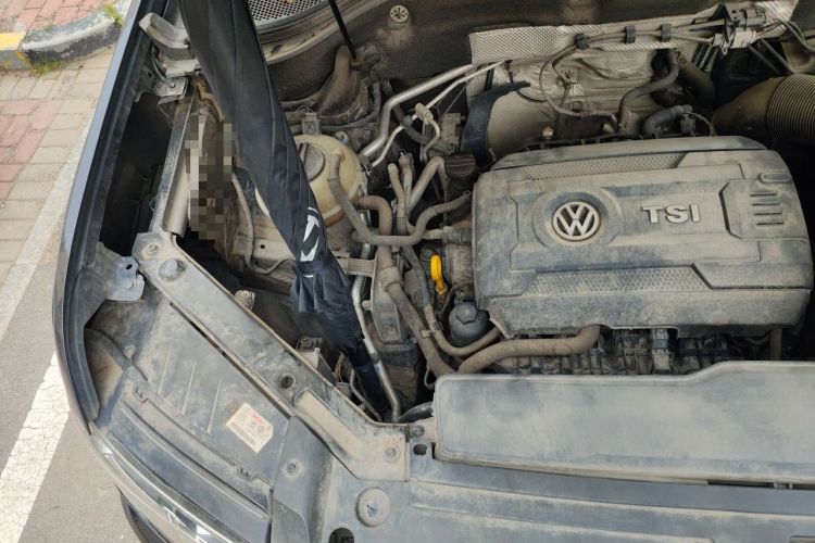 Used Volkswagen Teramont 2017 380TSI Four-Wheel Drive Luxury Edition Engine Bay Right