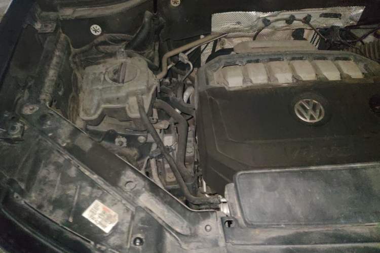 Used Volkswagen Teramont 2017 530 V6 Four-Wheel Drive Luxury Edition Engine Bay Right