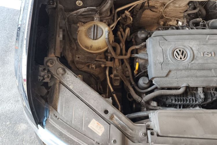 Used Volkswagen Teramont 2017 380TSI Four-Wheel Drive Luxury Edition Engine Bay Right