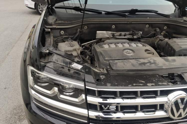Used Volkswagen Teramont 2017 530 V6 Four-Wheel Drive Flagship Edition Engine Bay Right
