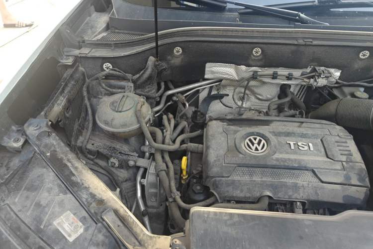 Used Volkswagen Teramont 2017 380TSI Four-Wheel Drive Comfort Edition Engine Bay Right
