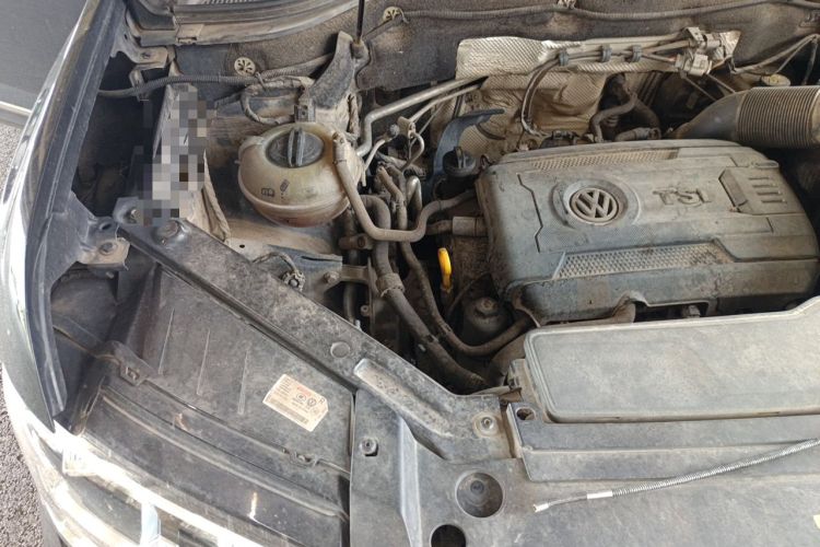 Used Volkswagen Teramont 2017 380TSI Four-Wheel Drive Luxury Edition Engine Bay Right