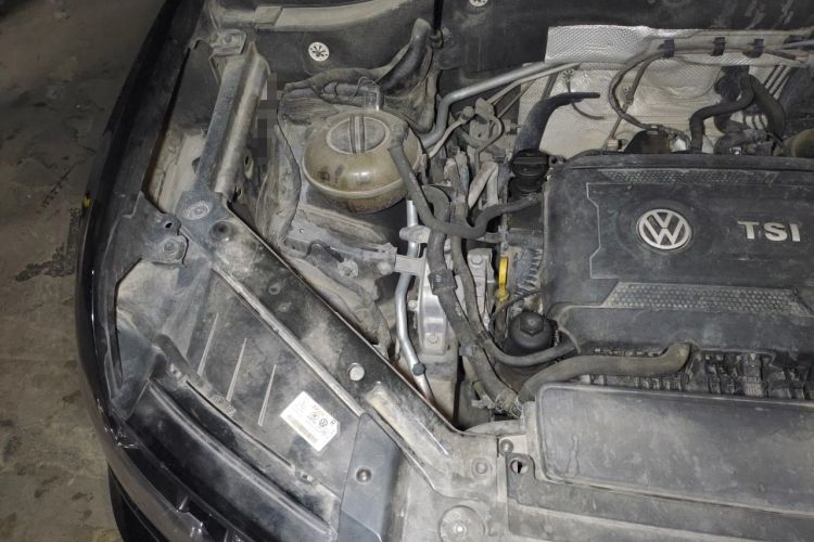 Used Volkswagen Teramont 2017 380TSI Four-Wheel Drive Luxury Edition Engine Bay Right