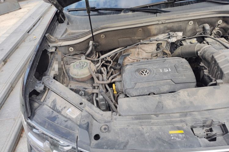 Used Volkswagen Teramont 2017 380TSI Four-Wheel Drive Flagship Edition Engine Bay Right