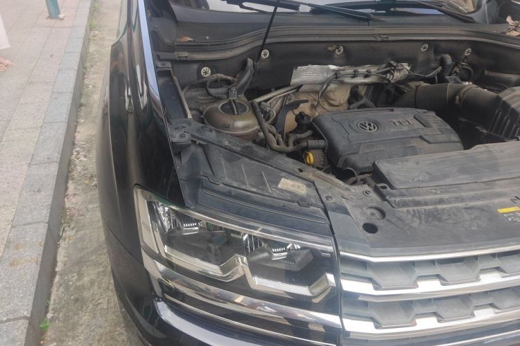 Used Volkswagen Teramont 2017 380TSI Four-Wheel Drive Comfort Edition Engine Bay Right