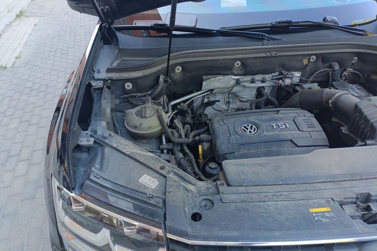 Used Volkswagen Teramont 2017 380TSI Four-Wheel Drive Luxury Edition Engine Bay Right