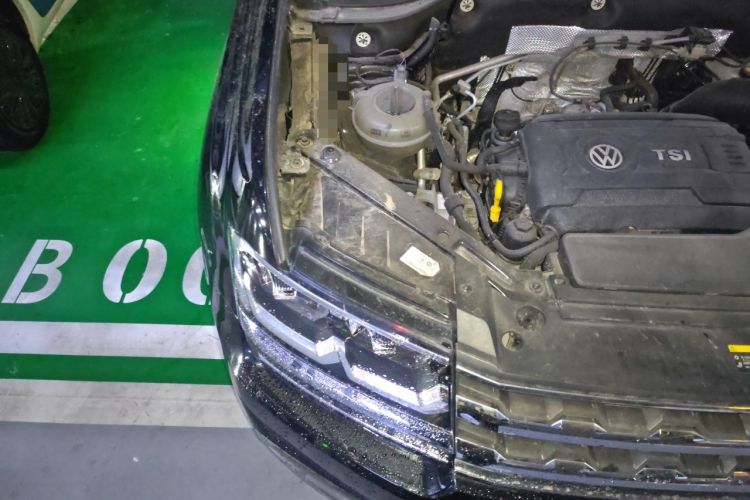 Used Volkswagen Teramont 2017 380TSI Four-Wheel Drive Luxury Edition Engine Bay Right
