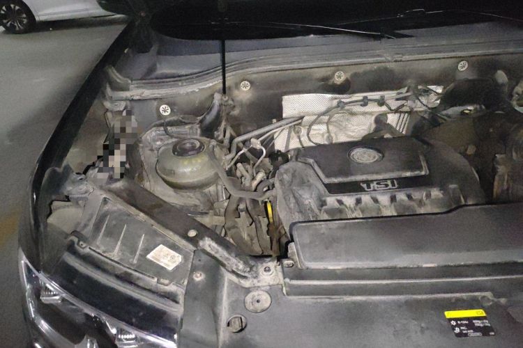 Used Volkswagen Teramont 2017 330TSI Two-Wheel-Drive Luxury Edition Engine Bay Right