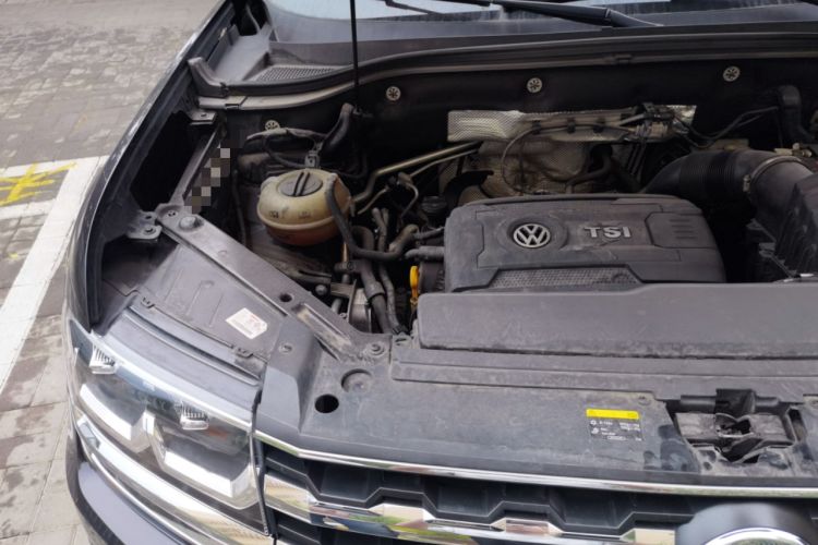 Used Volkswagen Teramont 2017 380TSI Four-Wheel Drive Luxury Edition Engine Bay Right