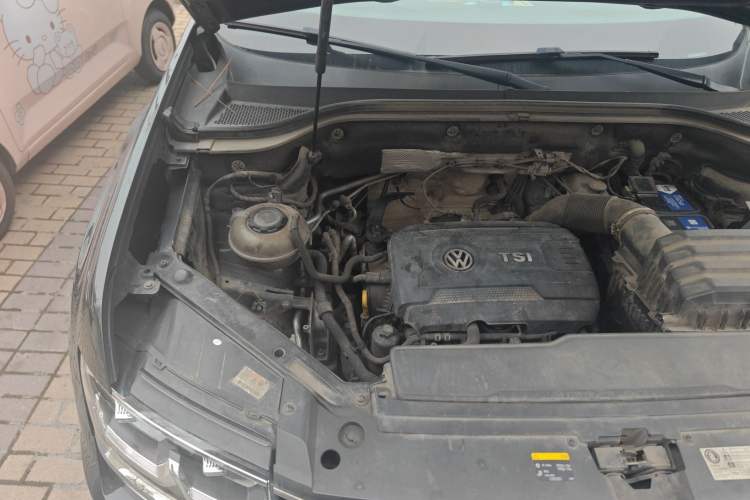 Used Volkswagen Teramont 2017 380TSI Four-Wheel Drive Luxury Edition Engine Bay Right