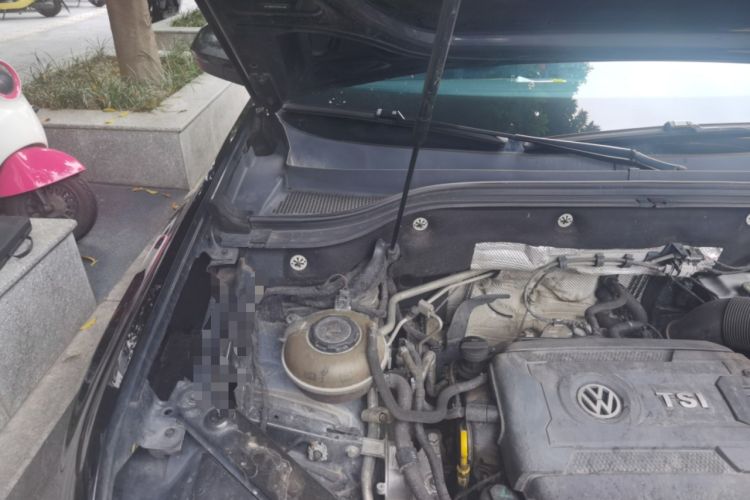 Used Volkswagen Teramont 2017 380TSI Four-Wheel Drive Luxury Edition Engine Bay Right