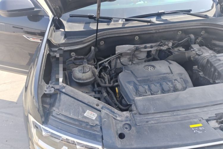 Used Volkswagen Teramont 2017 330TSI Two-Wheel-Drive Luxury Edition Engine Bay Right