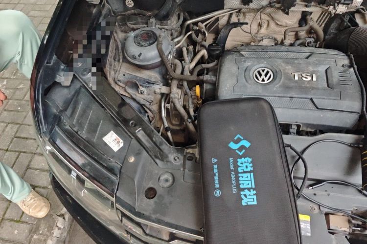 Used Volkswagen Teramont 2017 380TSI Four-Wheel Drive Luxury Edition Engine Bay Right
