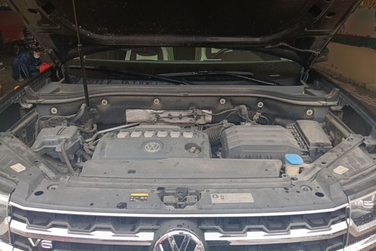 Used Volkswagen Teramont 2017 530 V6 Four-Wheel Drive Luxury Edition Engine Bay