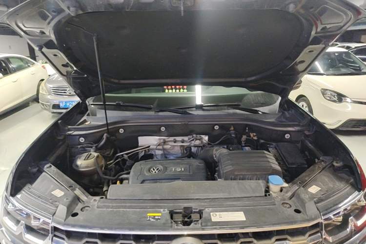 Used Volkswagen Teramont 2017 380TSI Four-Wheel Drive Luxury Edition Engine Bay