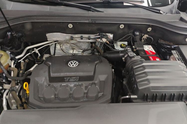 Used Volkswagen Teramont 2017 330TSI Two-Wheel-Drive Luxury Edition Engine Bay